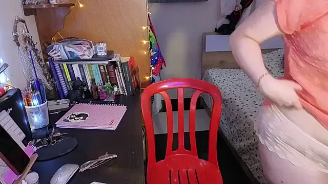 ValkaBlue online show from 10-05-25, 02:10