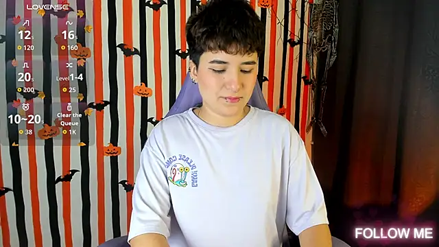 emma cute7 online show from 10-25-25, 02:30