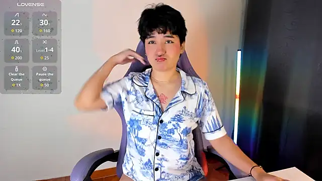 emma cute7 online show from 02-17-26, 10:34