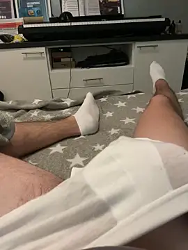 milan8886 online show from 10-29-25, 06:31