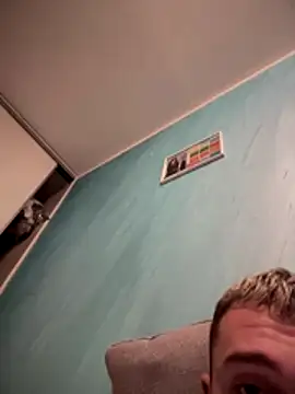 milan8886 online show from 11-10-25, 12:31