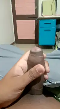 Snapshot of roney110 chatting on 03-16-25, 02:10 roney110 online show from 03-16-25, 02:10