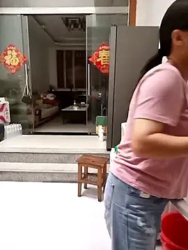 Snapshot of mimi520 chatting on 09-09-25, 01:05 mimi520 online show from 09-09-25, 01:05