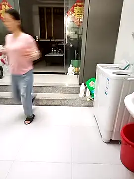 Snapshot of mimi520 chatting on 09-15-25, 12:32 mimi520 online show from 09-15-25, 12:32