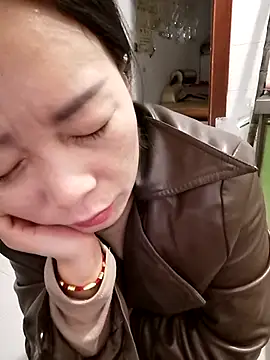 Snapshot of mimi520 chatting on 11-05-25, 11:54 mimi520 online show from 11-05-25, 11:54