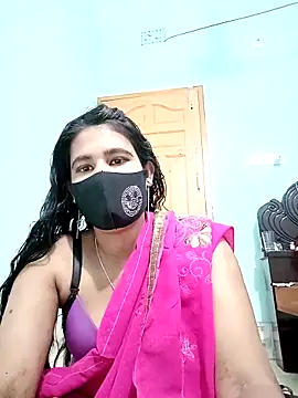 Hot-Nipa online show from 03-11-25, 05:13