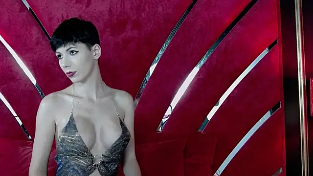 Snapshot of Roxxy_Rouge chatting on 10-07-25, 04:04 Roxxy Rouge online show from 10-07-25, 04:04