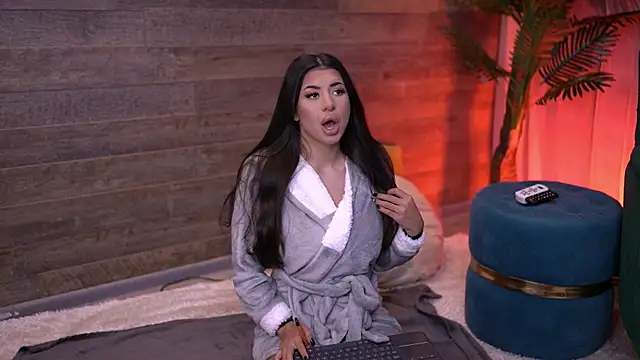 TanyaVonDe online show from 11-11-25, 05:46