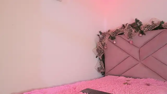 eva sin18 online show from 12-18-25, 11:11