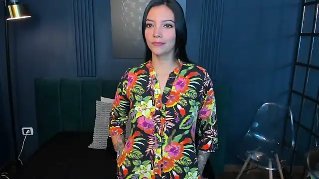 Snapshot of roxy_hell chatting on 01-17-26, 12:43 roxy hell online show from 01-17-26, 12:43