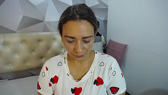 Snapshot of Milf-Prettyboobs chatting on 11-02-25, 10:50 Milf-Prettyboobs online show from 11-02-25, 10:50