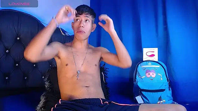 dareck 18 online show from 10-18-25, 10:05