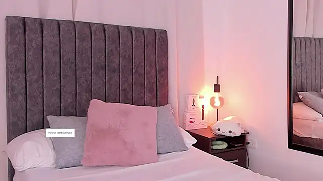 Snapshot of Tefy-Rose chatting on 11-06-25, 03:07 Tefy-Rose online show from 11-06-25, 03:07