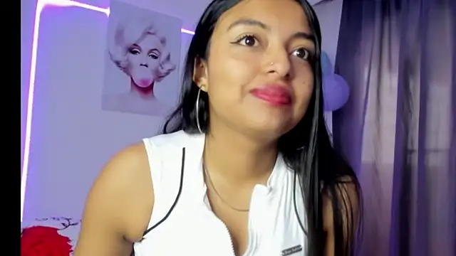 Snapshot of sweet_cinamon chatting on 02-03-26, 02:44 sweet cinamon online show from 02-03-26, 02:44