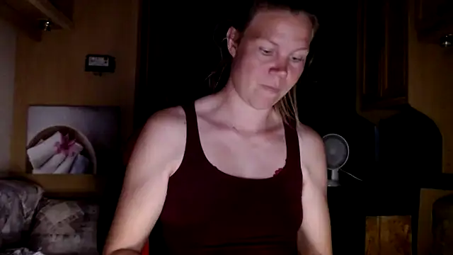 CallMeMaria online show from 01-01-25, 05:22