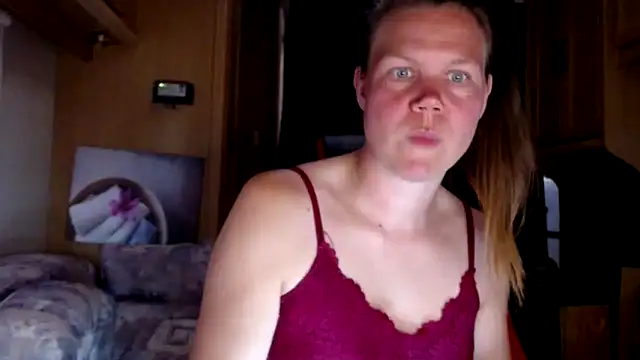 CallMeMaria online show from 01-03-25, 04:59