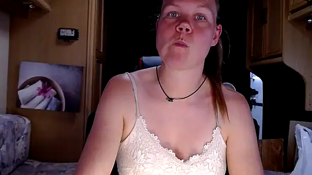 CallMeMaria online show from 01-04-25, 01:21