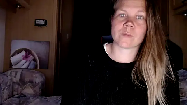 CallMeMaria online show from 01-06-25, 04:55