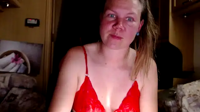 CallMeMaria online show from 01-08-25, 09:12