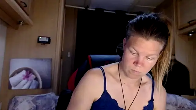 CallMeMaria online show from 01-13-25, 01:06