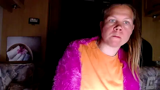 CallMeMaria online show from 01-21-25, 06:45