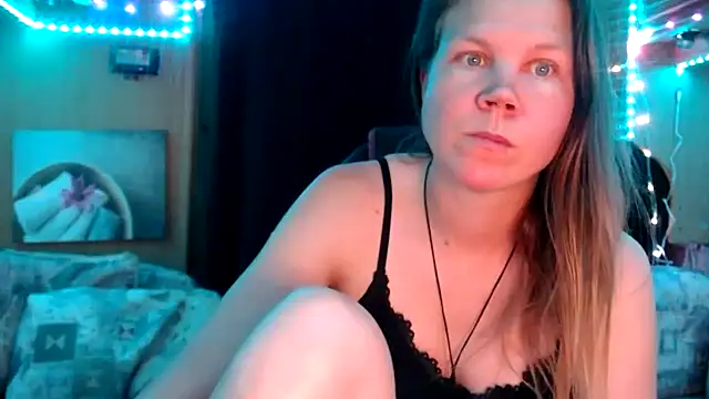 CallMeMaria online show from 01-26-25, 04:09