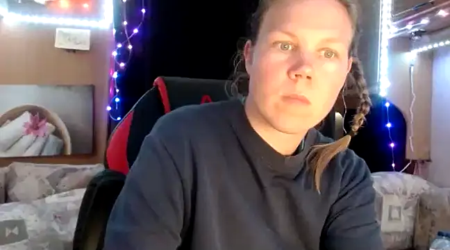 CallMeMaria online show from 02-11-25, 04:13