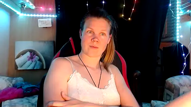 CallMeMaria online show from 03-04-25, 09:11