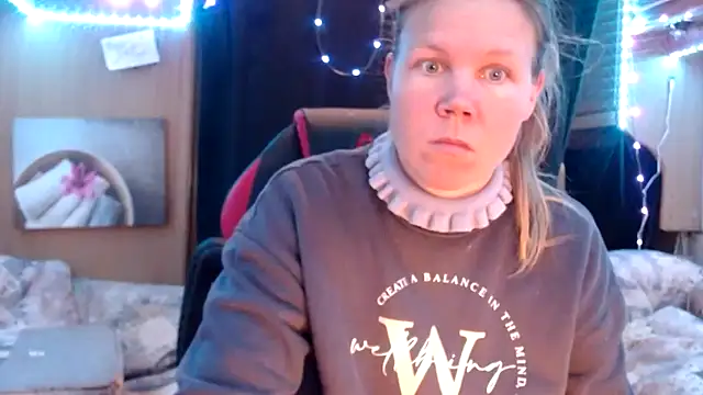 CallMeMaria online show from 03-11-25, 11:12