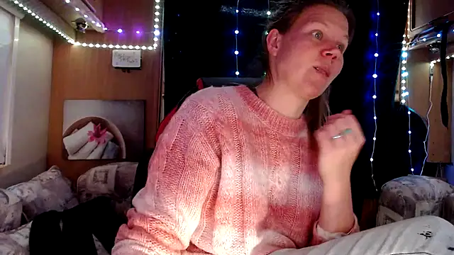 CallMeMaria online show from 03-19-25, 04:02