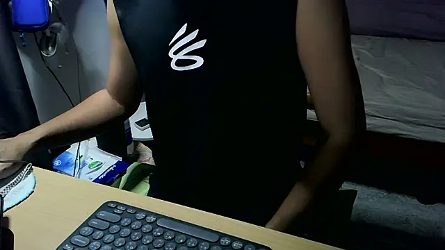 Snapshot of mak_mark92 chatting on 10-12-25, 07:24 mak mark92 online show from 10-12-25, 07:24