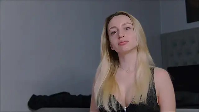 Snapshot of AlexisWhit chatting on 02-08-26, 08:07 AlexisWhit online show from 02-08-26, 08:07