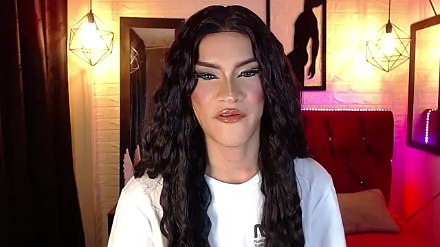 agatha rodriguez online show from 11-30-25, 01:37