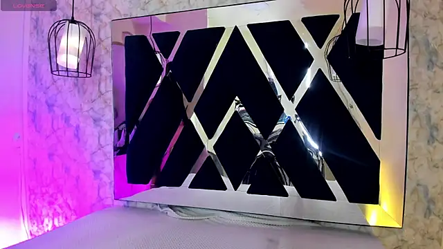 Snapshot of adara_evanss chatting on 11-10-25, 08:19 adara evanss online show from 11-10-25, 08:19