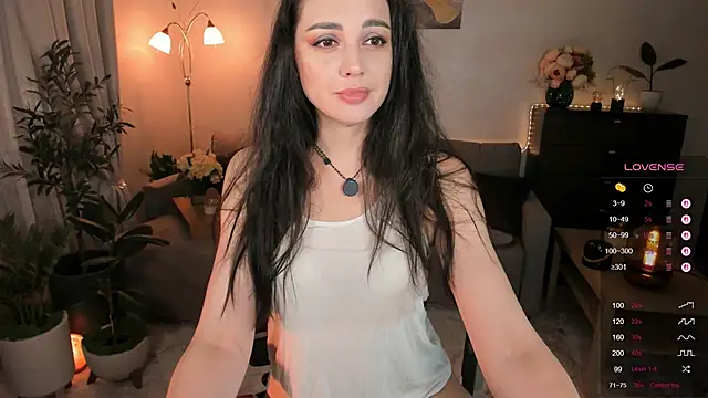 Snapshot of Viki_Bellson chatting on 11-16-25, 07:30 Viki Bellson online show from 11-16-25, 07:30