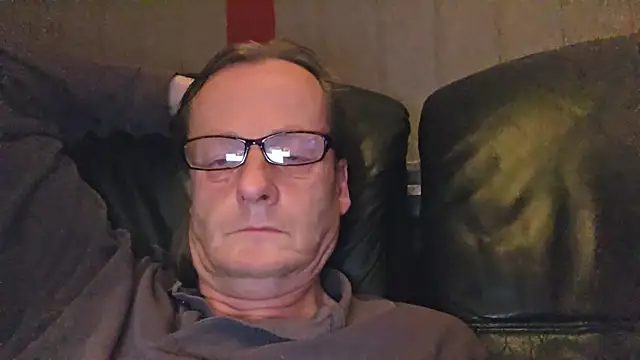 namorreyeb1 online show from 11-04-25, 07:13