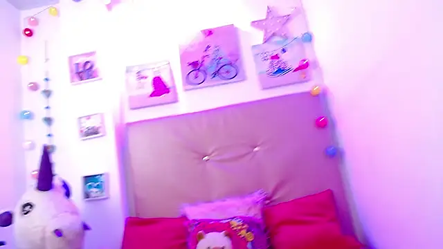 lili roussi online show from 03-12-25, 03:02