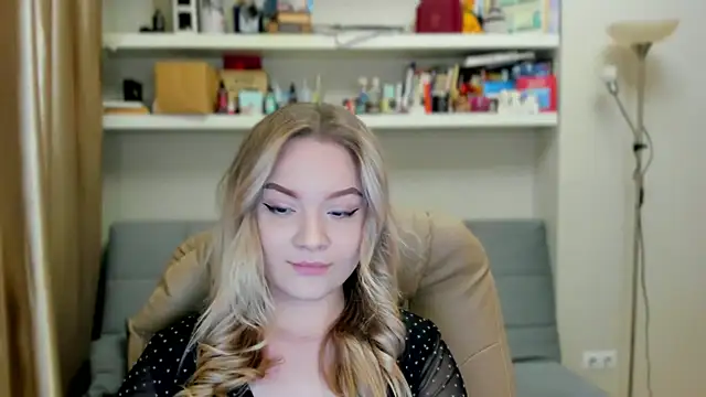 Kara Smith  online show from 11-29-25, 10:46