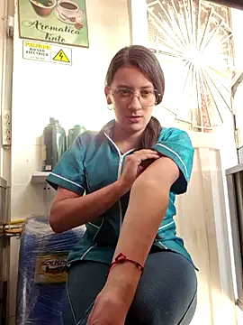 HOLY DOLL online show from 11-11-25, 09:15