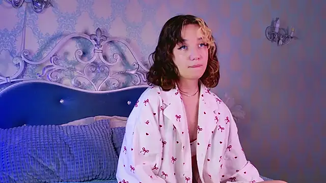 Gia Riccardo online show from 01-13-26, 06:08