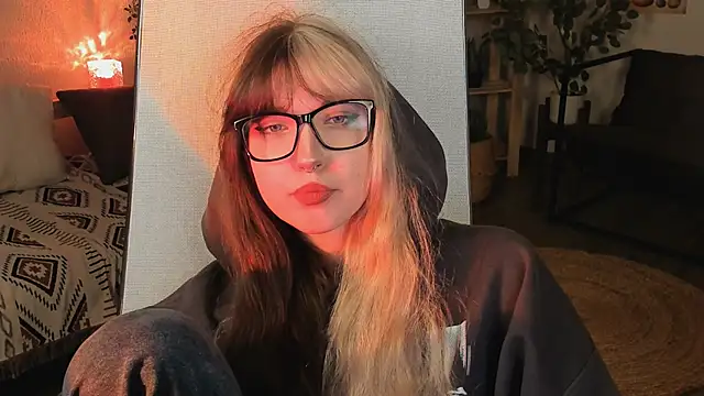 MemoryCadence online show from 10-19-25, 03:23