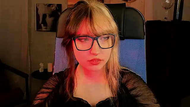 MemoryCadence online show from 10-22-25, 08:19