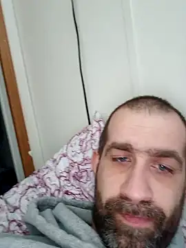 Snapshot of mayg chatting on 01-17-26, 05:38 mayg online show from 01-17-26, 05:38