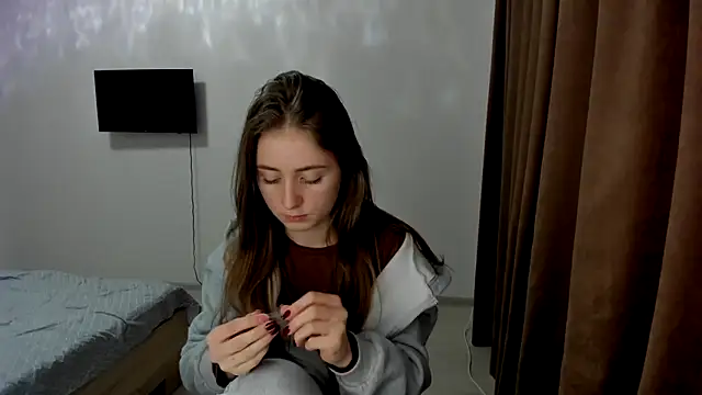 LilyHaart online show from 11-12-25, 05:24