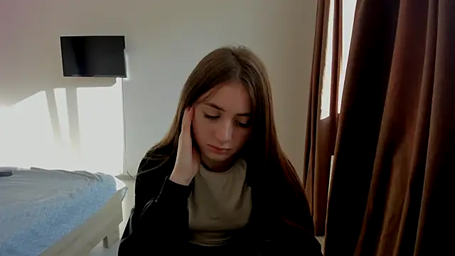 LilyHaart online show from 11-14-25, 11:42