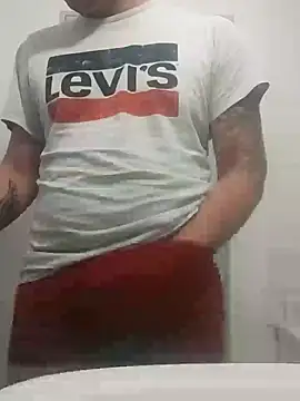 Snapshot of gui67675 chatting on 11-22-25, 04:44 gui67675 online show from 11-22-25, 04:44