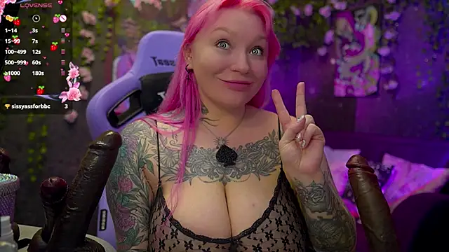 Snapshot of BlackedBarbie chatting on 11-08-25, 06:18 BlackedBarbie online show from 11-08-25, 06:18