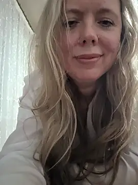 Irina3718 online show from 01-16-26, 04:11