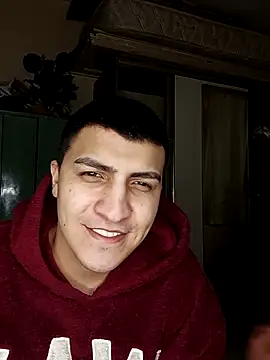 Snapshot of Kadir1320@xh chatting on 03-11-25, 01:05 Kadir1320xh online show from 03-11-25, 01:05
