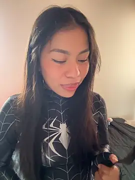 Snapshot of -Selene- chatting on 11-24-25, 09:25 -Selene- online show from 11-24-25, 09:25